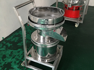 篩分精細(xì)、產(chǎn)量大，移動(dòng)方便